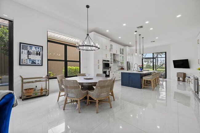 Building Photo - 4413 Barclay Fair Way