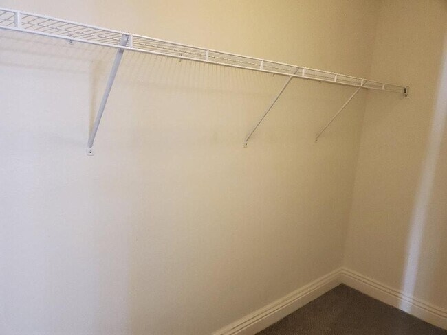 Building Photo - 2325 Del Mar Way # 103