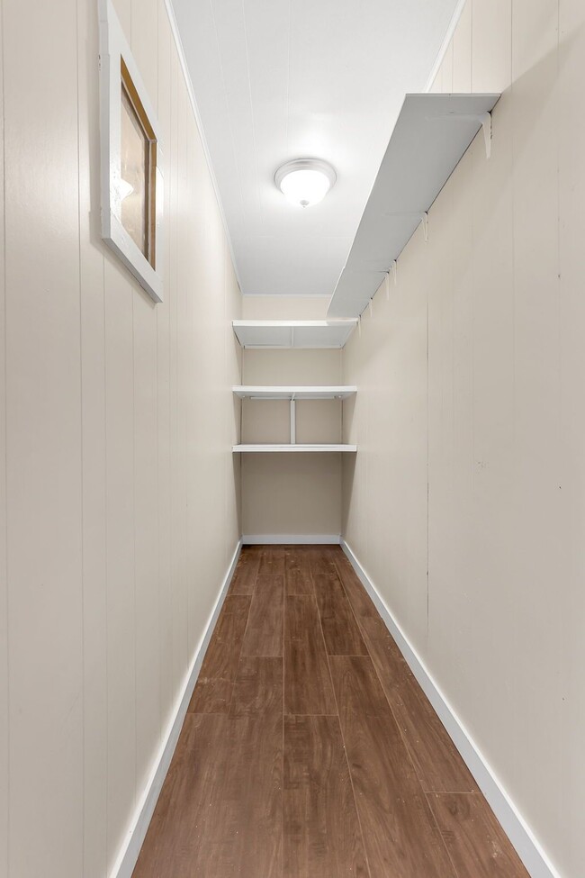 Building Photo - 2107 Cleveland Ave