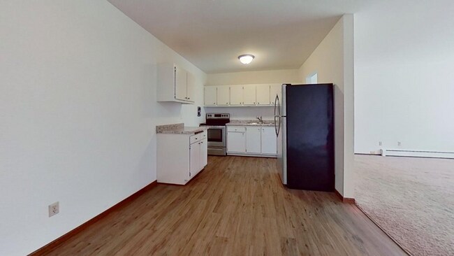 Building Photo - 215 Williamsburg Dr
