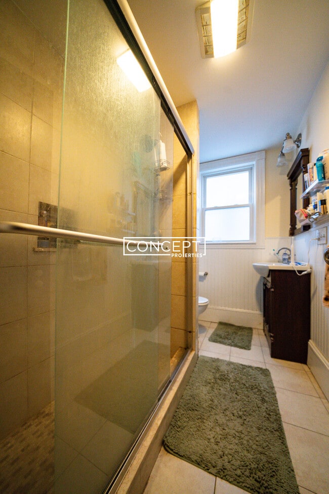 Building Photo - 170 St Alphonsus St