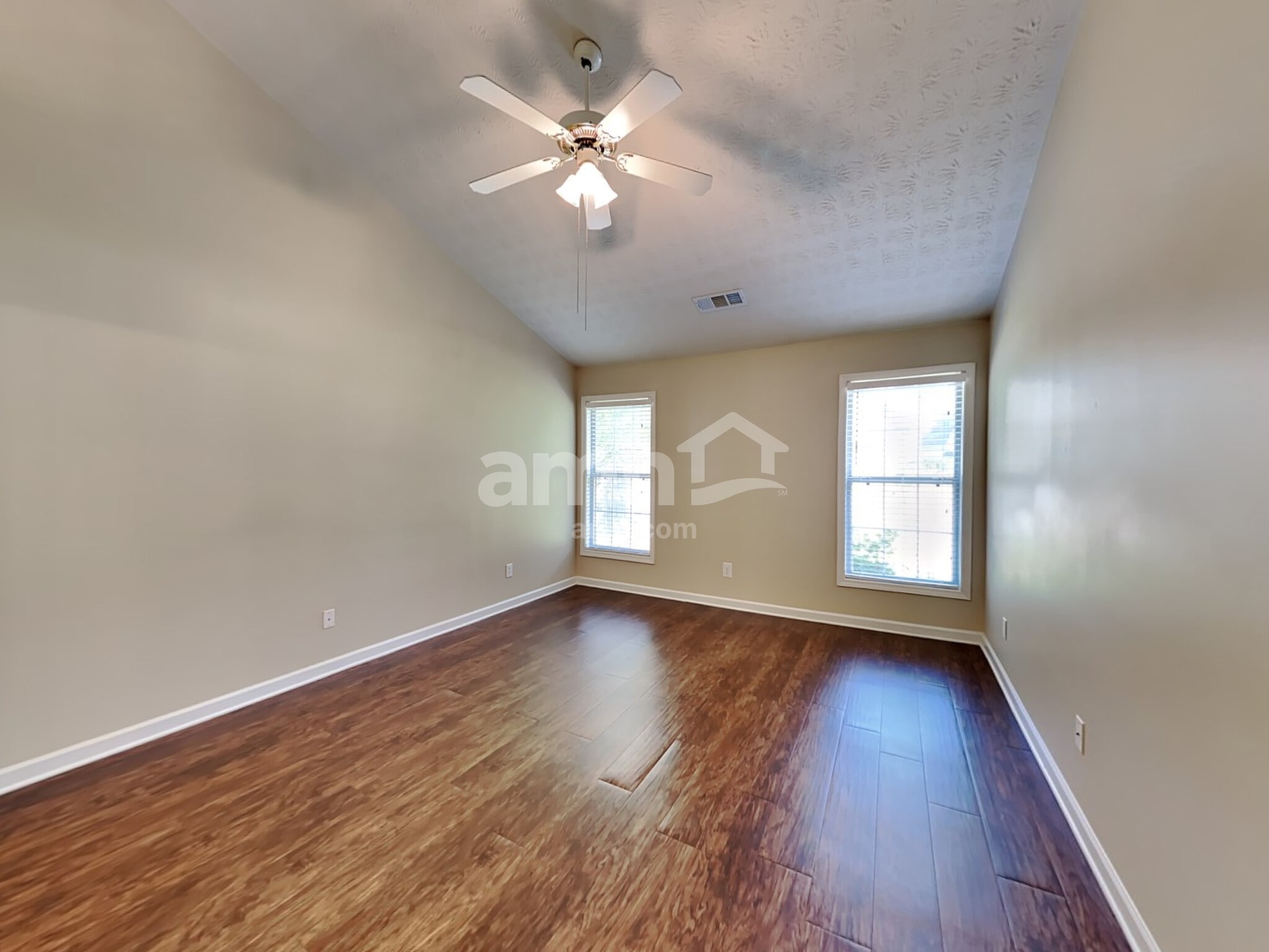 Building Photo - 2103 Yarbrough Way