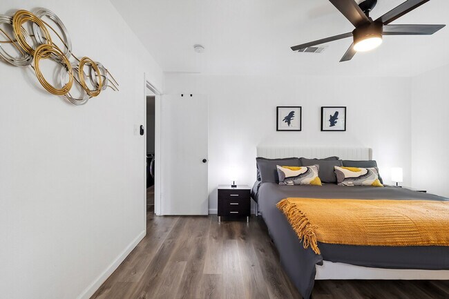 Building Photo - 5105 Galen Ct