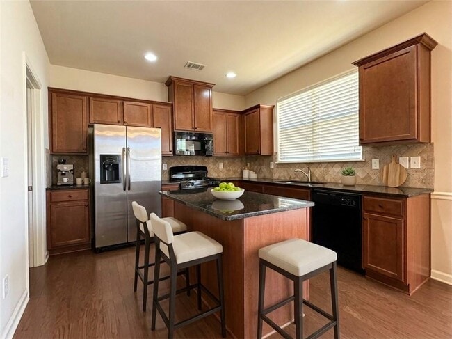 Building Photo - 2418 Sardis Chase Ct