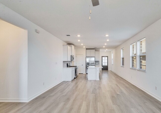 Building Photo - 200 Small Seed Dr