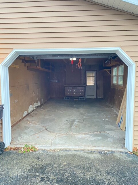 Building Photo - 2985 Door Creek Rd