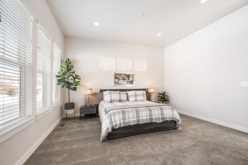 Building Photo - 12732 N Belaview Wy