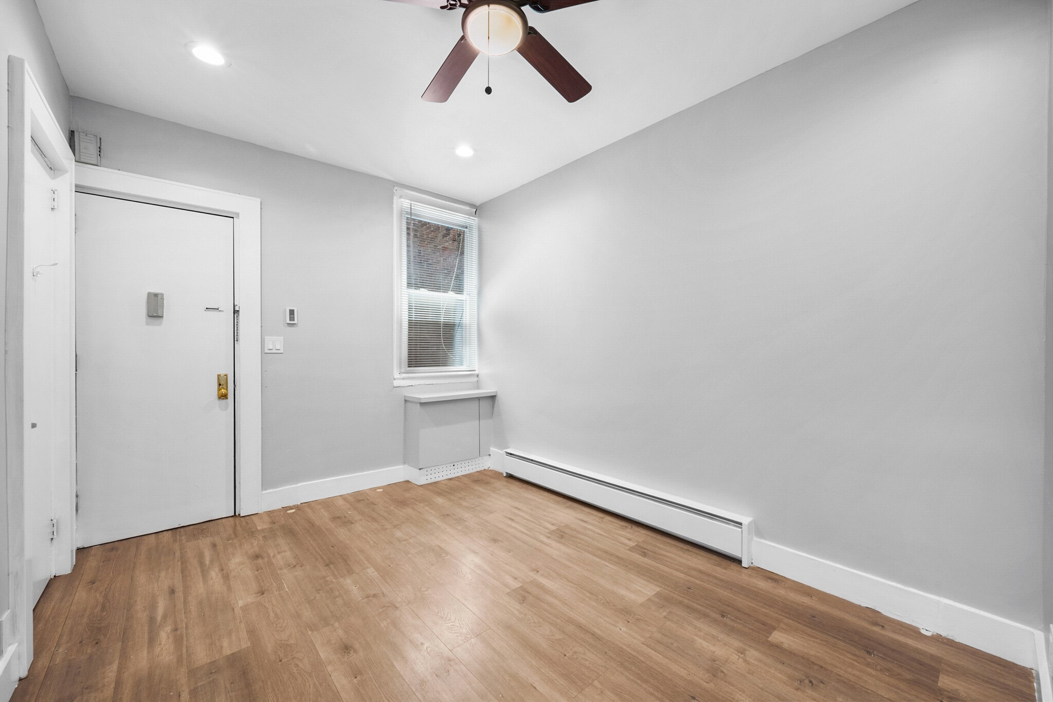 Building Photo - 972 McLean Ave