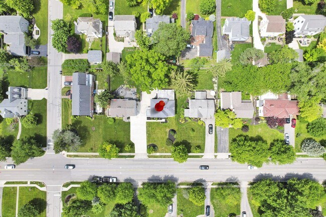 Building Photo - 2615 Northwest Blvd