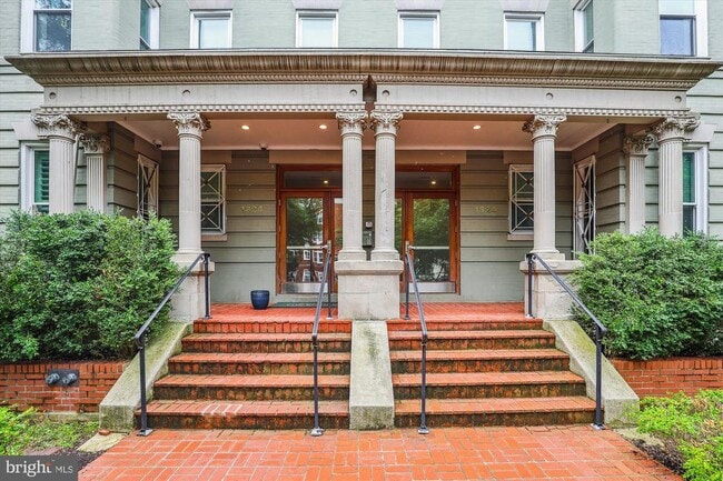 Primary Photo - 1324 Euclid St NW