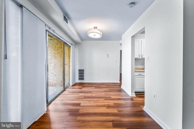 Building Photo - 3832 Bel Pre Rd