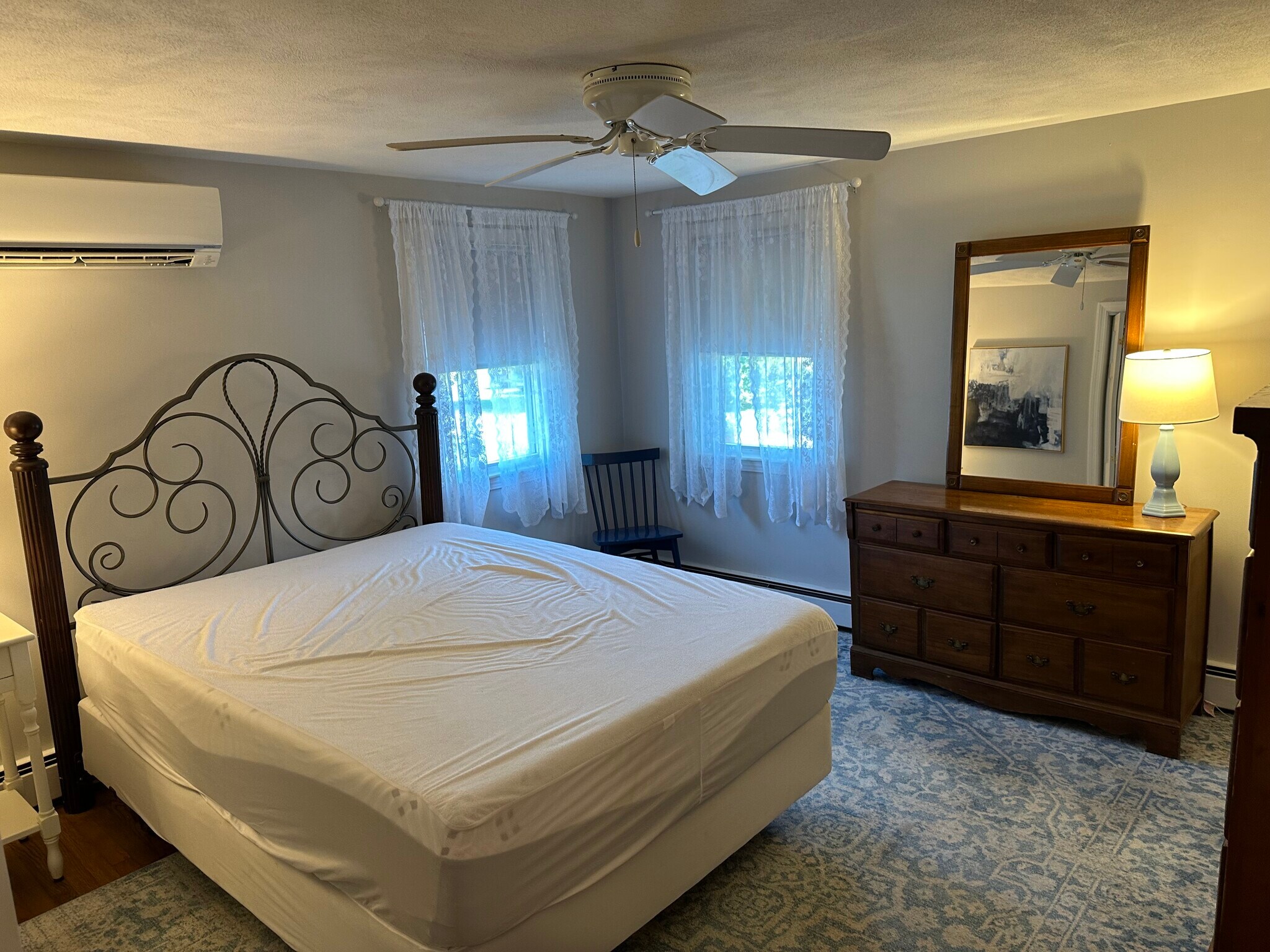 Building Photo - 100 Hull St