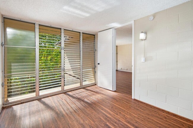 Building Photo - 95-269-269 Waikalani Dr