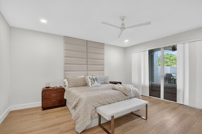 Building Photo - 2237 NW 53rd St