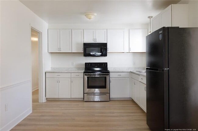 Building Photo - 1623 Van Buren Ave