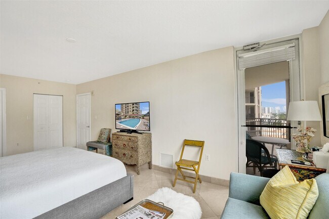 Building Photo - 2001 N Ocean Blvd