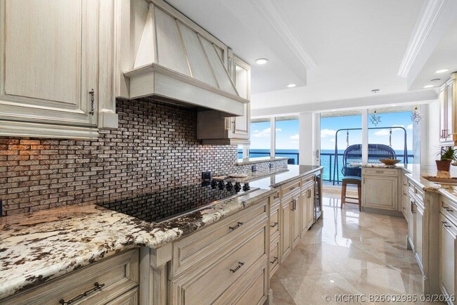 Building Photo - 2727 S Ocean Blvd