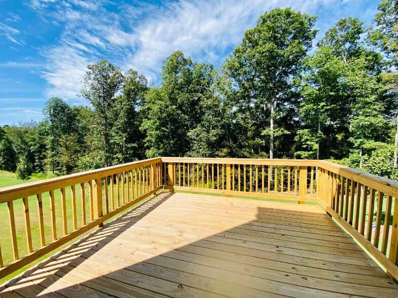 Building Photo - 144 Valimar Dr