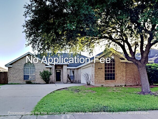 Primary Photo - No Application Fee* *$500 off first months...