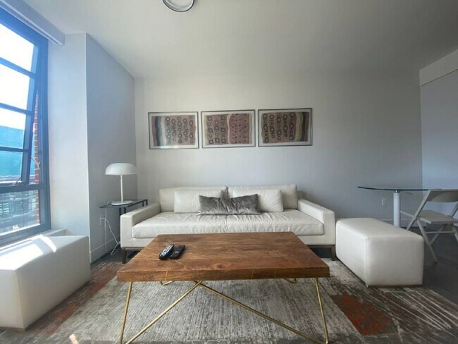 Building Photo - One of the Newest and Most Desirable Locations On the Wharf! Fully Furnished 1 Bed at the VIO! Av...