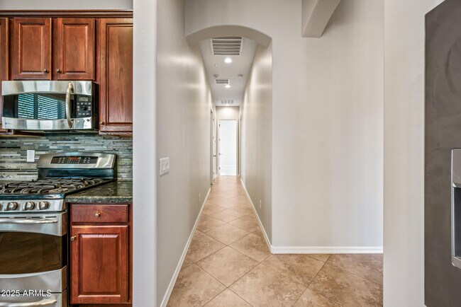 Building Photo - 12750 Calle de Pompas W