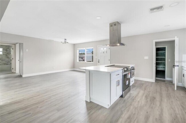 Building Photo - 10341 Kumquat Ln