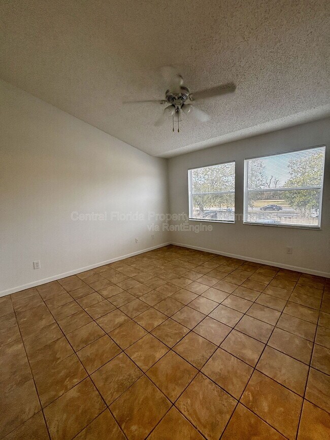 Building Photo - 2504 Woodgate Blvd