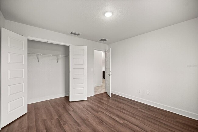 Building Photo - 5826 SW 83rd Ln