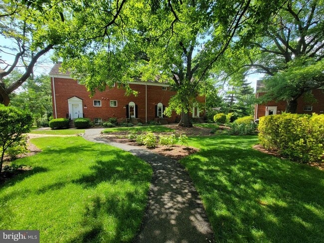 Building Photo - 3472 Gunston Rd