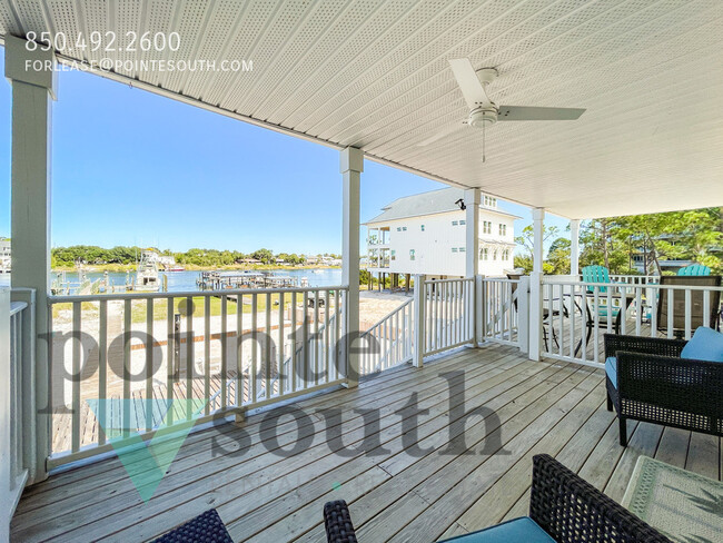 Building Photo - 13948 River Rd