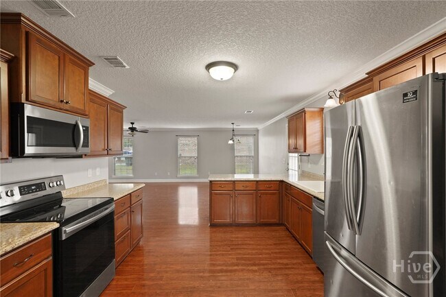 Building Photo - 220 Augusta Way