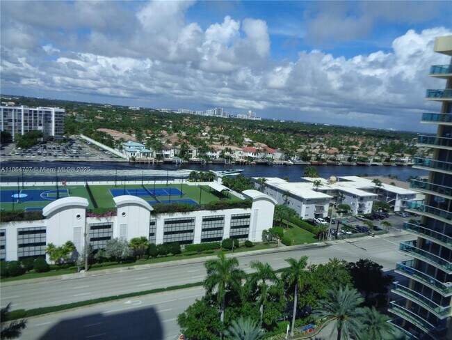 Building Photo - 2501 S Ocean Dr