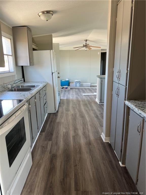 Building Photo - 2157-2157 Jenkins Rd