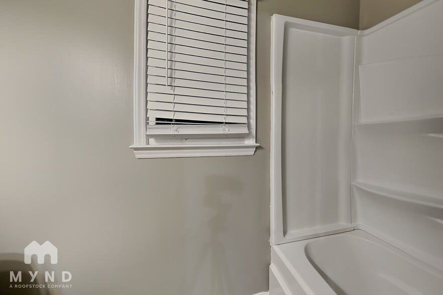 Building Photo - 3504 Berdan Ct