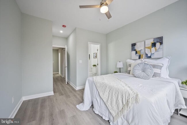 Building Photo - 328 S Macon St.