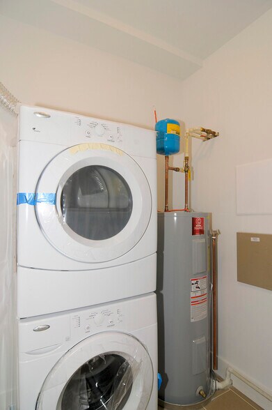 Building Photo - 1503 11th St NW