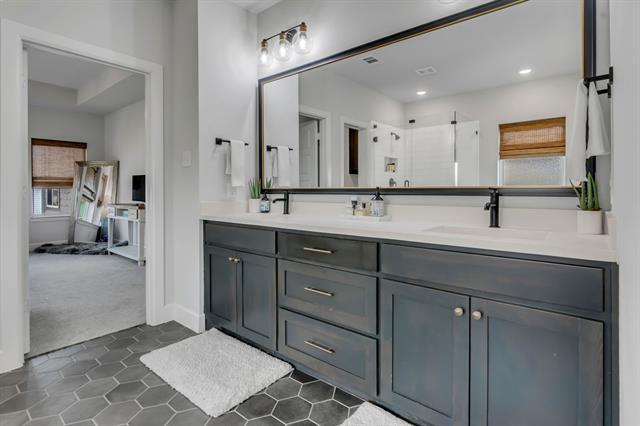 Building Photo - 6137 Marquita Mews