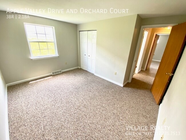 Building Photo - 710 Apple Valley Dr