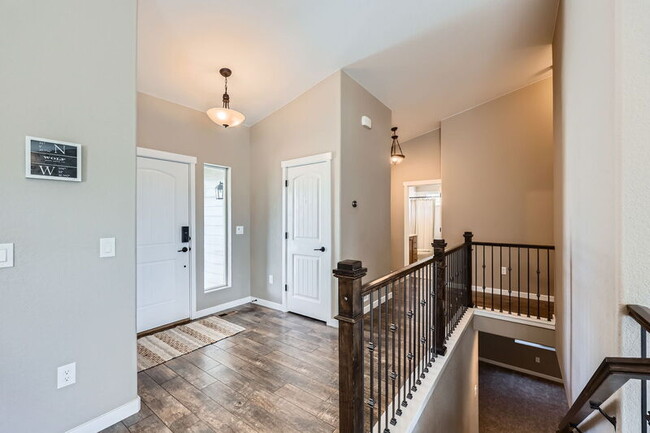 Building Photo - 1079 Parkline Ln