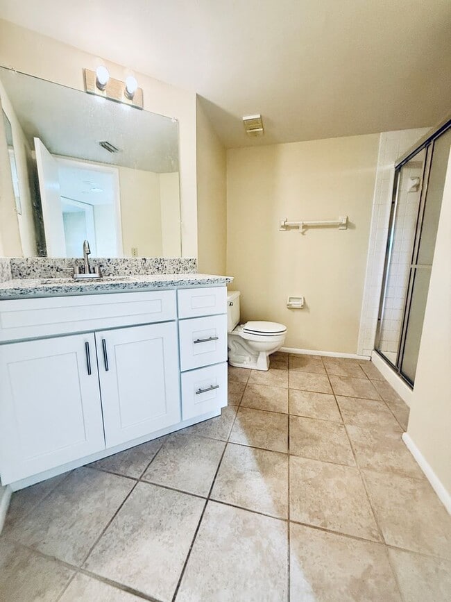 Building Photo - 2BR/2BA CONDO IN PALM BAY