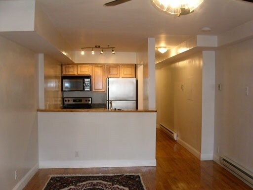 Building Photo - 342 4th St