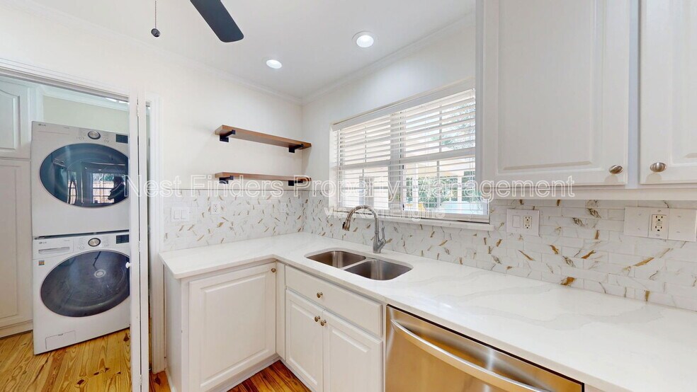 Building Photo - 1455 Riverbirch Ln