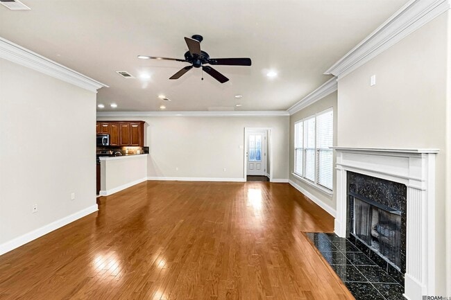 Building Photo - 11110 Boardwalk Dr