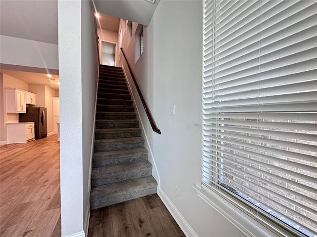 Building Photo - 2213 Palomino St