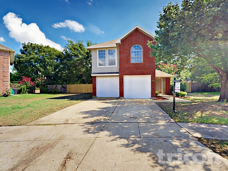 Building Photo - 900 Freshwood Ct