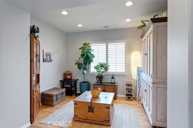 Building Photo - 16845 Primrose Ln