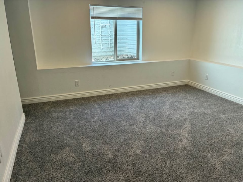 Building Photo - 520 E 600 S