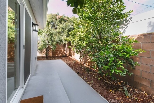 Building Photo - 319 N Shelton St