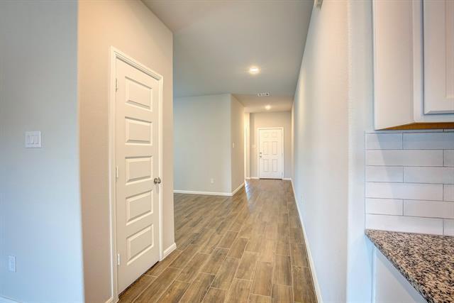 Building Photo - 3613 Bluestem Blvd