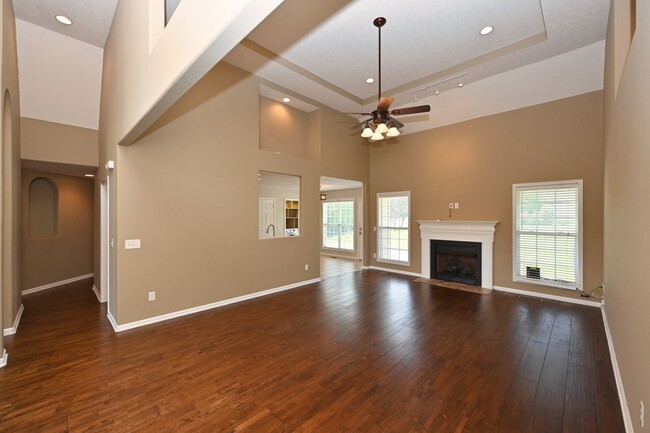 Building Photo - **BEAUTIFUL, WELL-MAINTAINED BRICK HOME ON...